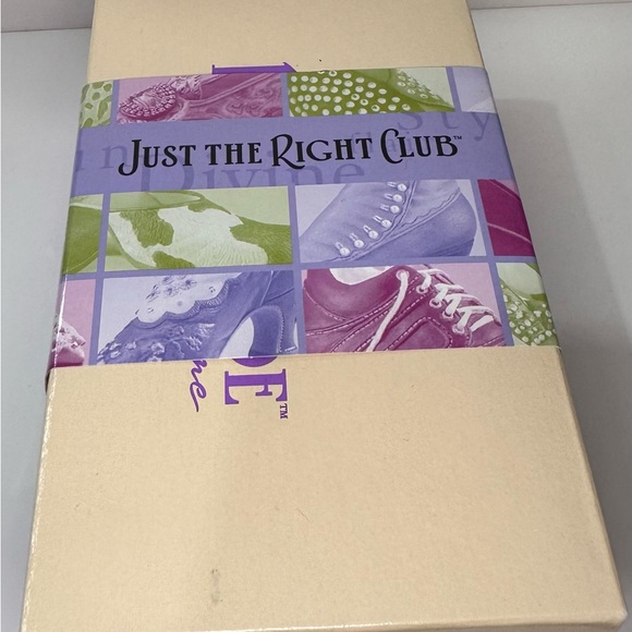 Just The Right Shoe vintage miniature shoe. “touch of lace” - Picture 10 of 12